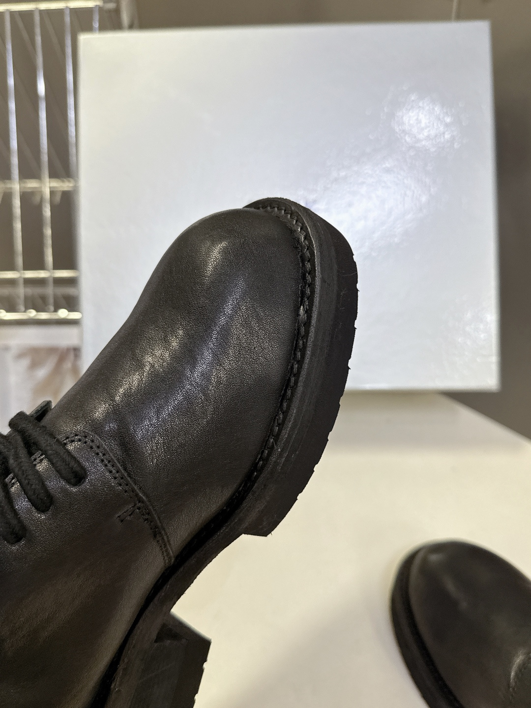 SMFK潮牌十字架秋冬最新款水洗皮鞋 牛仔靴 短靴超多明星网红种草 简约的设计 十字架logo点缀 品牌