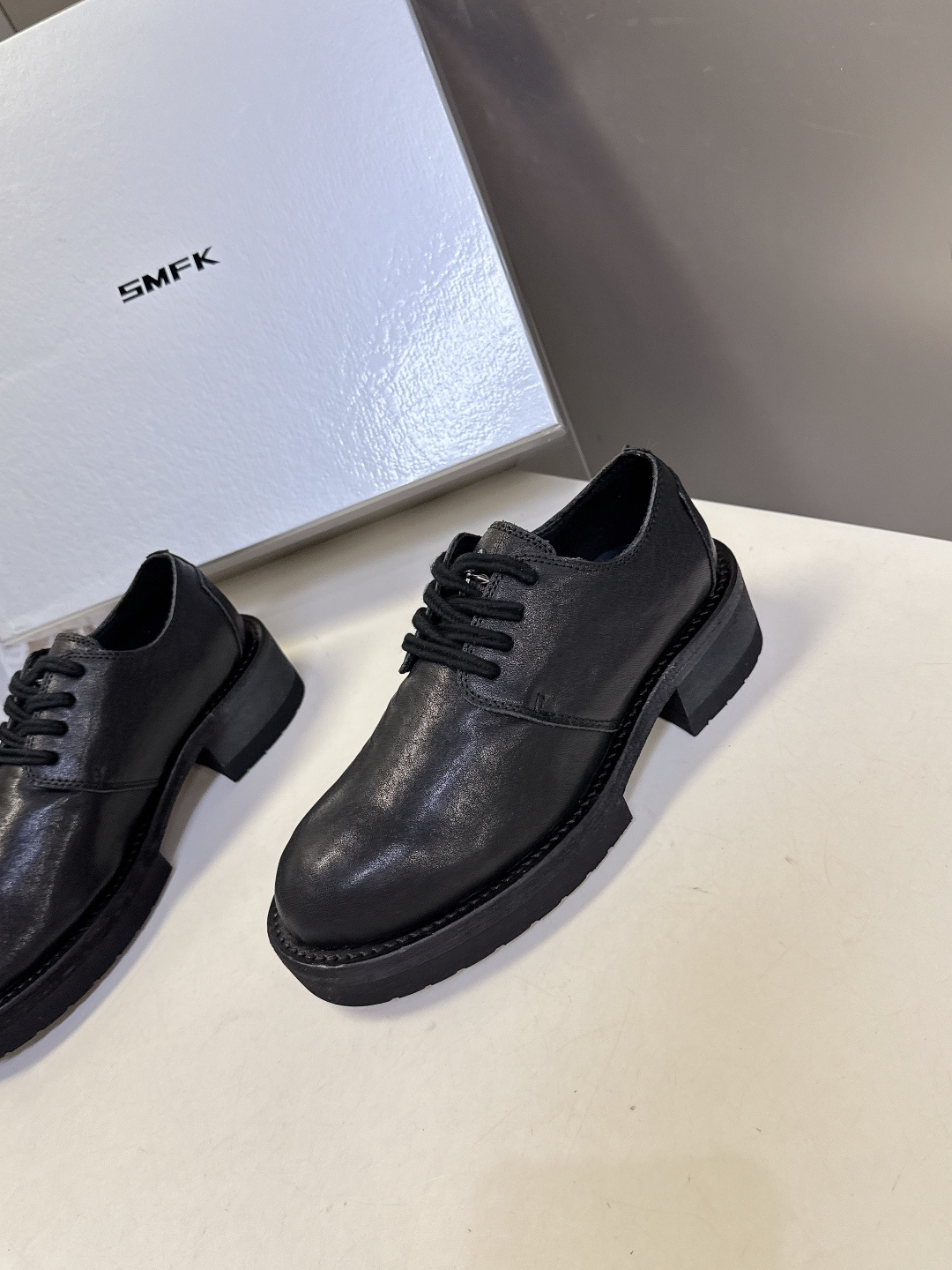 SMFK潮牌十字架秋冬最新款水洗皮鞋 牛仔靴 短靴超多明星网红种草 简约的设计 十字架logo点缀 品牌