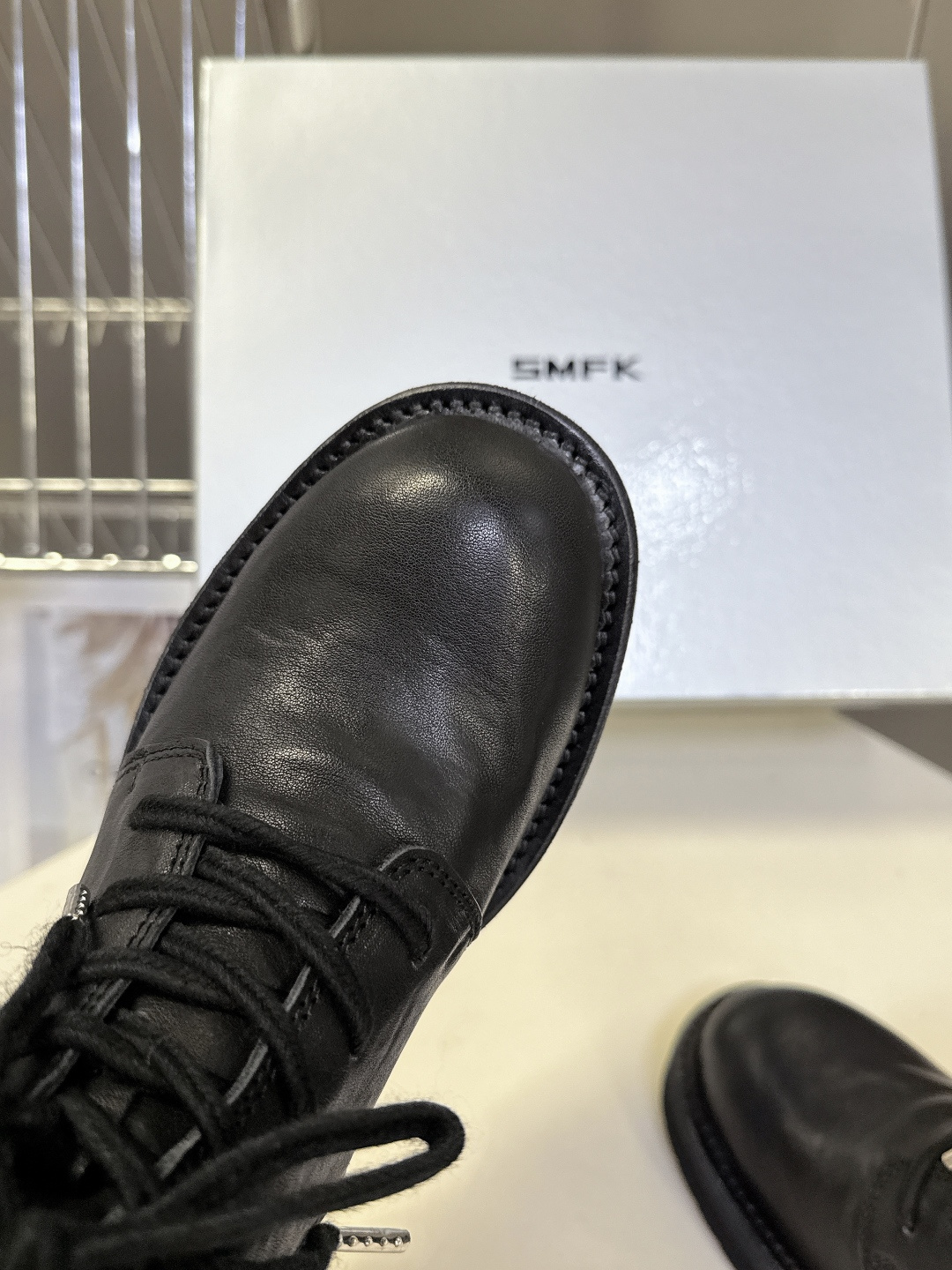 SMFK潮牌十字架秋冬最新款水洗皮鞋 牛仔靴 短靴超多明星网红种草 简约的设计 十字架logo点缀 品牌