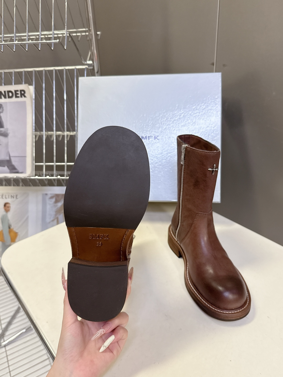 SMFK潮牌十字架秋冬最新款水洗皮鞋 牛仔靴 短靴超多明星网红种草 简约的设计 十字架logo点缀 品牌