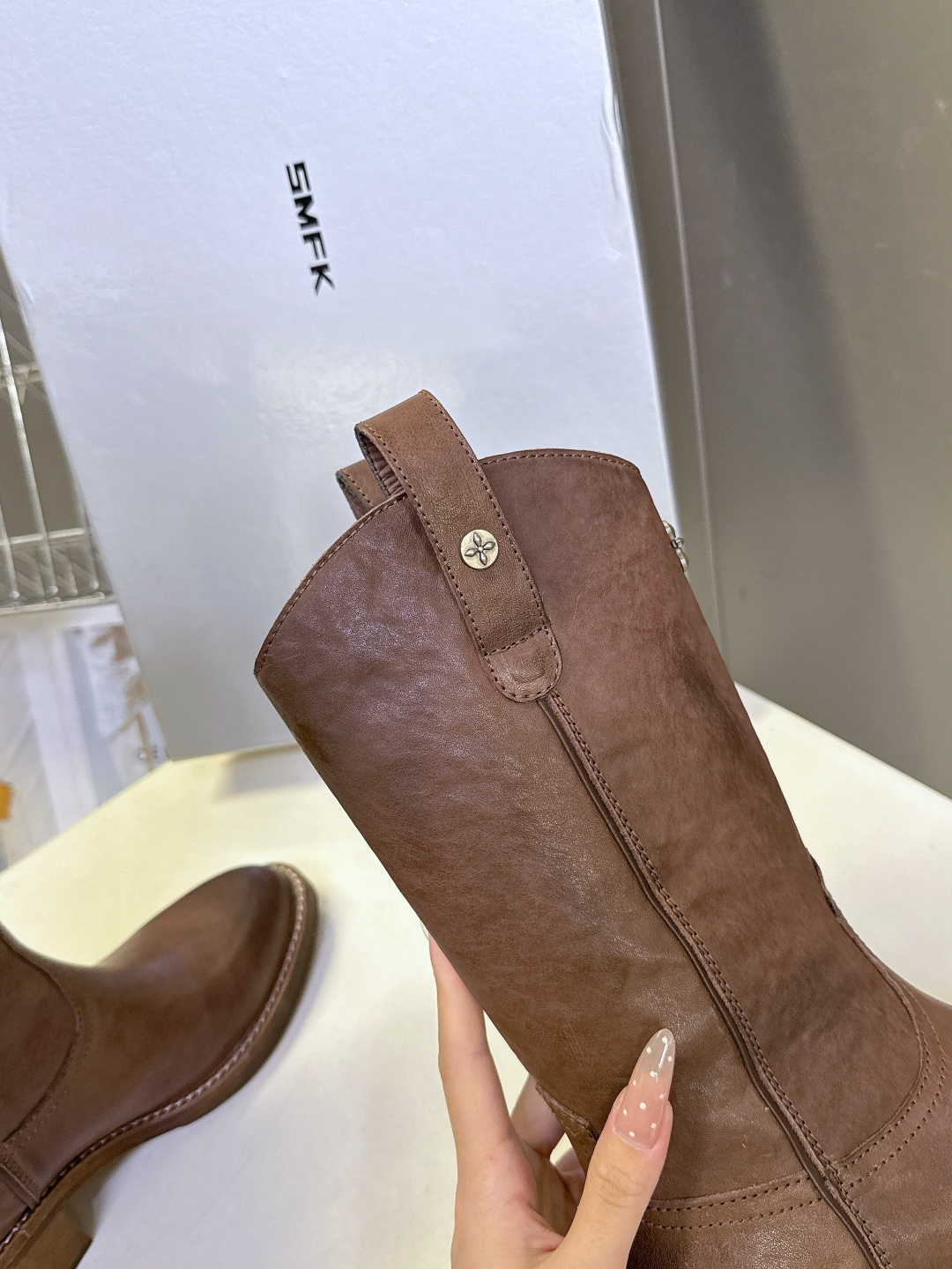 SMFK潮牌十字架秋冬最新款水洗皮鞋 牛仔靴 短靴超多明星网红种草 简约的设计 十字架logo点缀 品牌