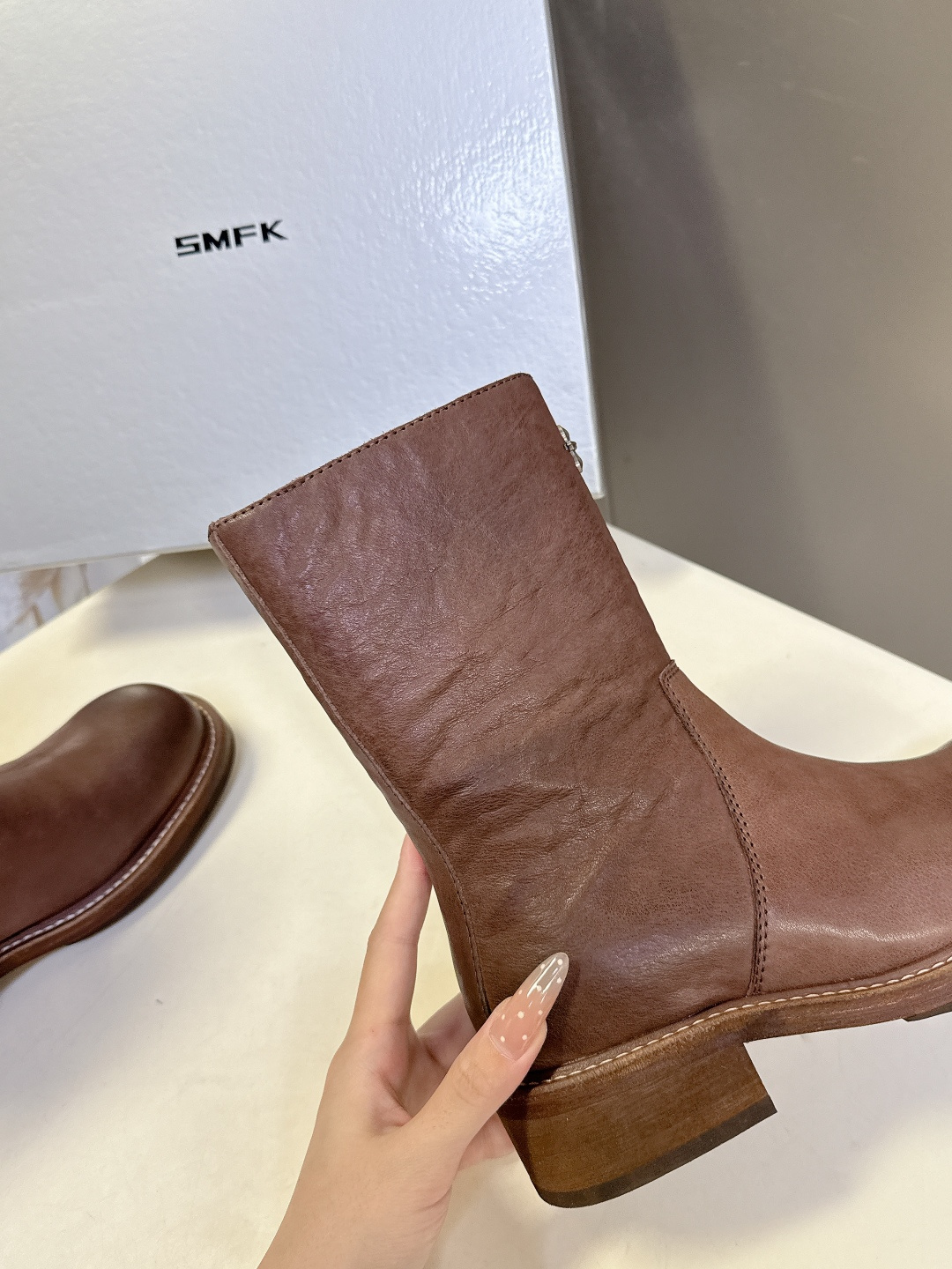 SMFK潮牌十字架秋冬最新款水洗皮鞋 牛仔靴 短靴超多明星网红种草 简约的设计 十字架logo点缀 品牌