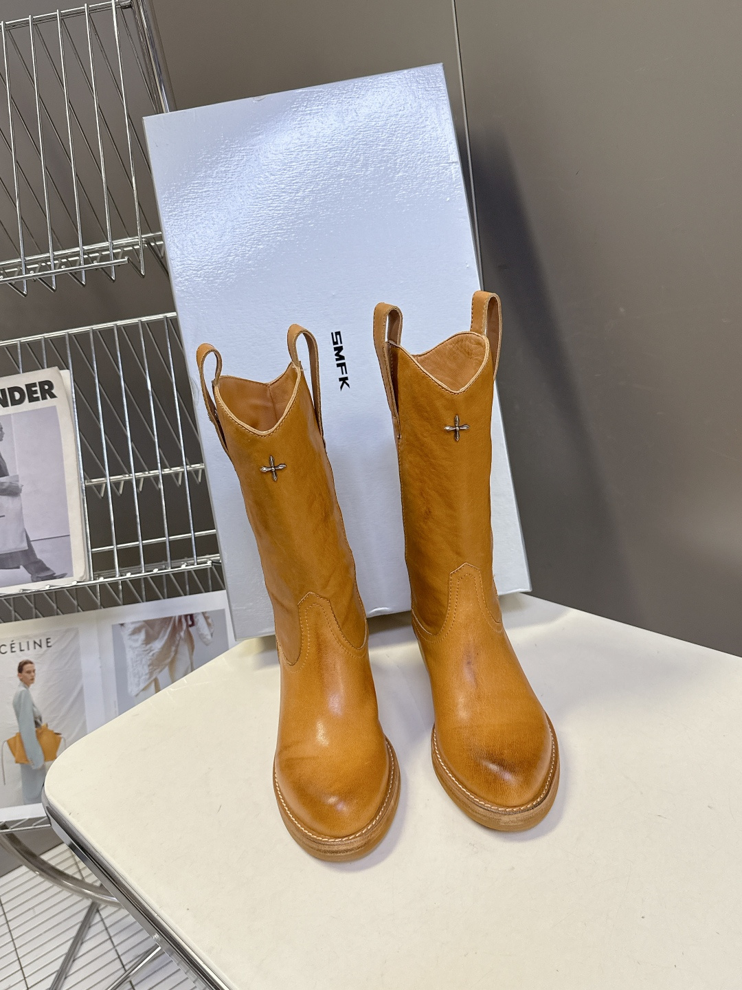 SMFK潮牌十字架秋冬最新款水洗皮鞋 牛仔靴 短靴超多明星网红种草 简约的设计 十字架logo点缀 品牌