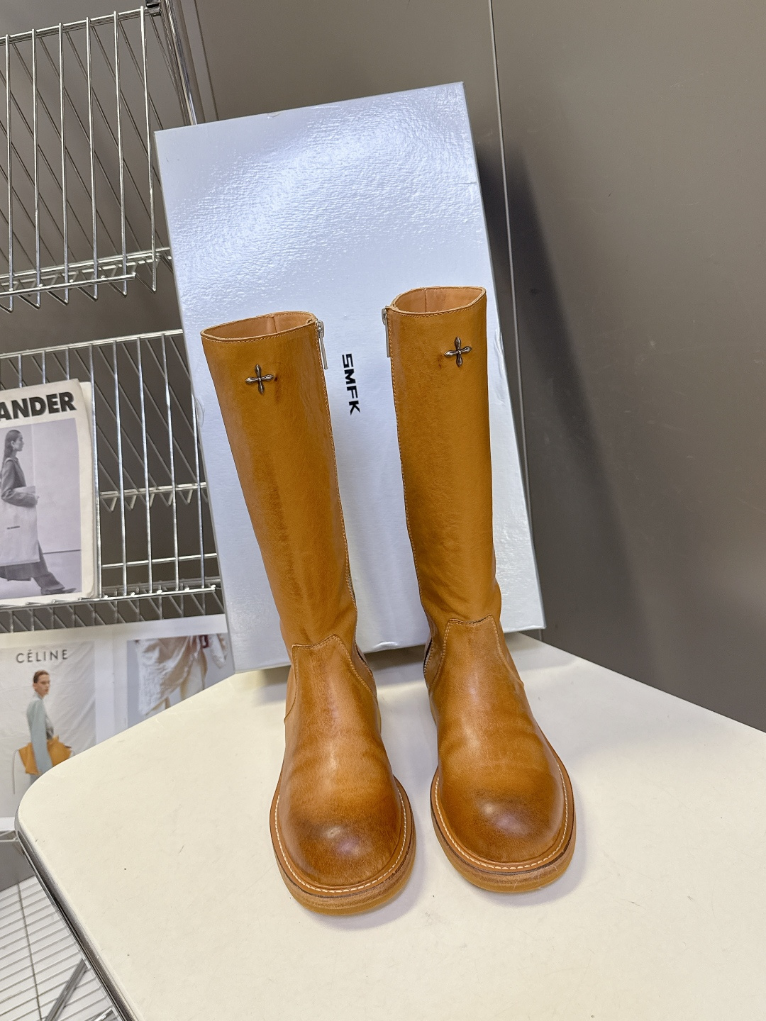 SMFK潮牌十字架秋冬最新款水洗皮鞋 牛仔靴 短靴超多明星网红种草 简约的设计 十字架logo点缀 品牌