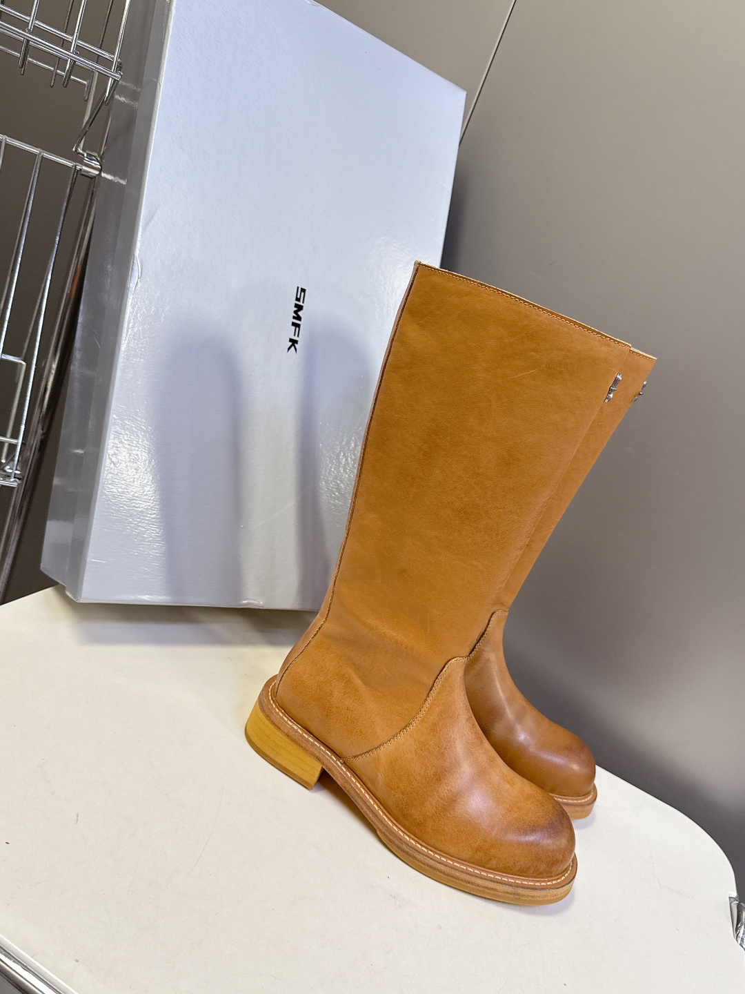 SMFK潮牌十字架秋冬最新款水洗皮鞋 牛仔靴 短靴超多明星网红种草 简约的设计 十字架logo点缀 品牌