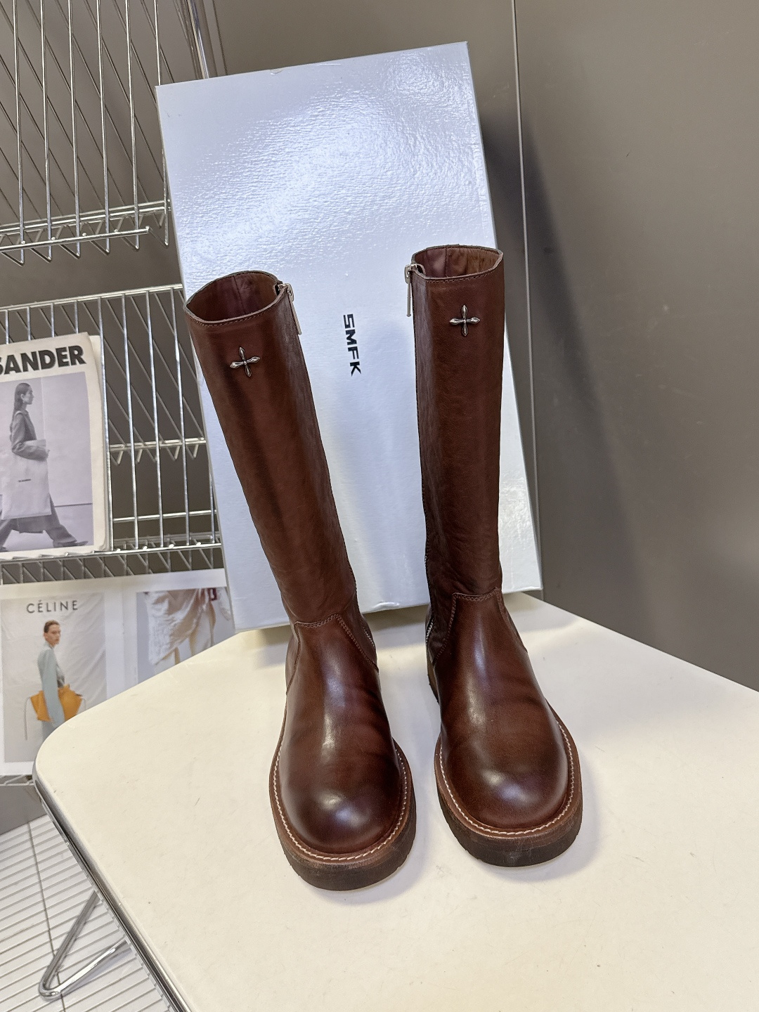 SMFK潮牌十字架秋冬最新款水洗皮鞋 牛仔靴 短靴超多明星网红种草 简约的设计 十字架logo点缀 品牌