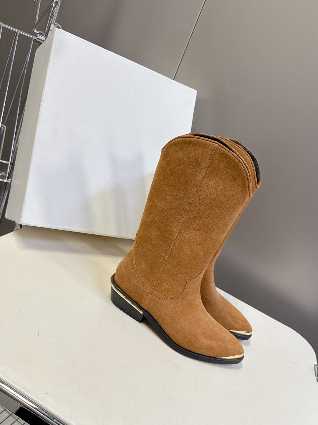 伊莎贝尔Isabel Marant秋冬走秀款西部牛仔靴 一年四季都可以穿的靴子来了，一双封神的复古靴 简