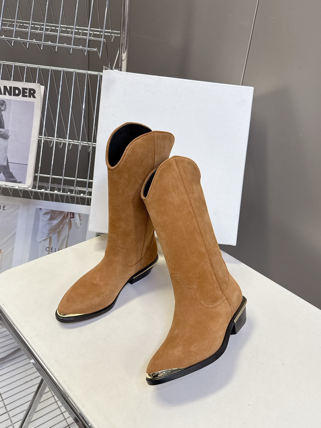 伊莎贝尔Isabel Marant秋冬走秀款西部牛仔靴 一年四季都可以穿的靴子来了，一双封神的复古靴 简