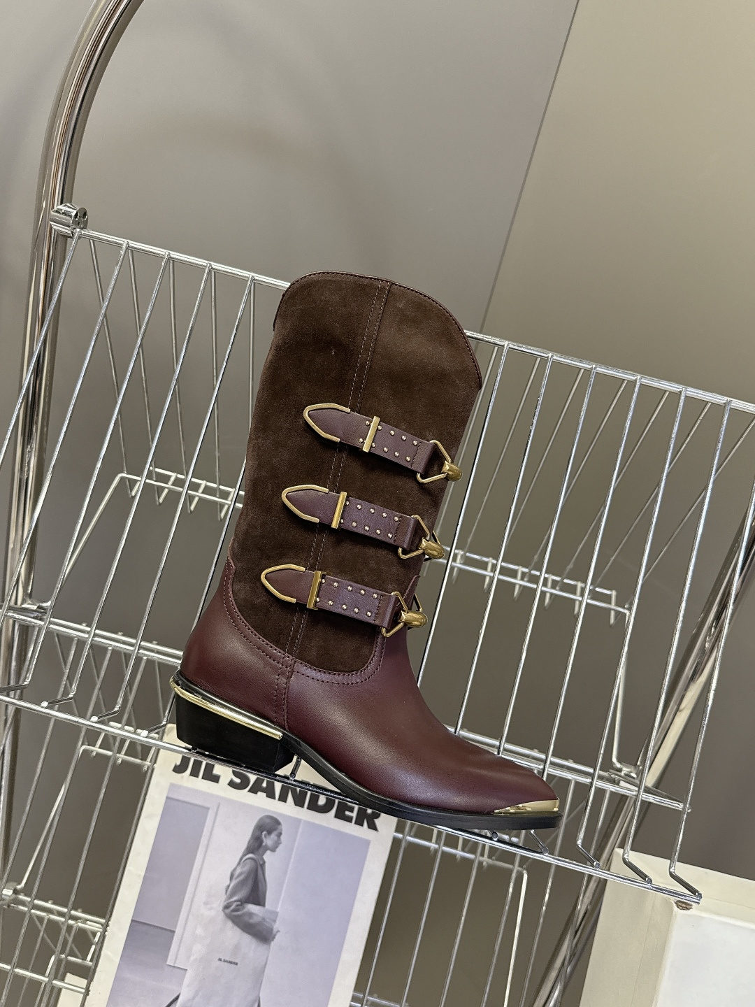 伊莎贝尔Isabel Marant秋冬走秀款西部牛仔靴 一年四季都可以穿的靴子来了，一双封神的复古靴 简