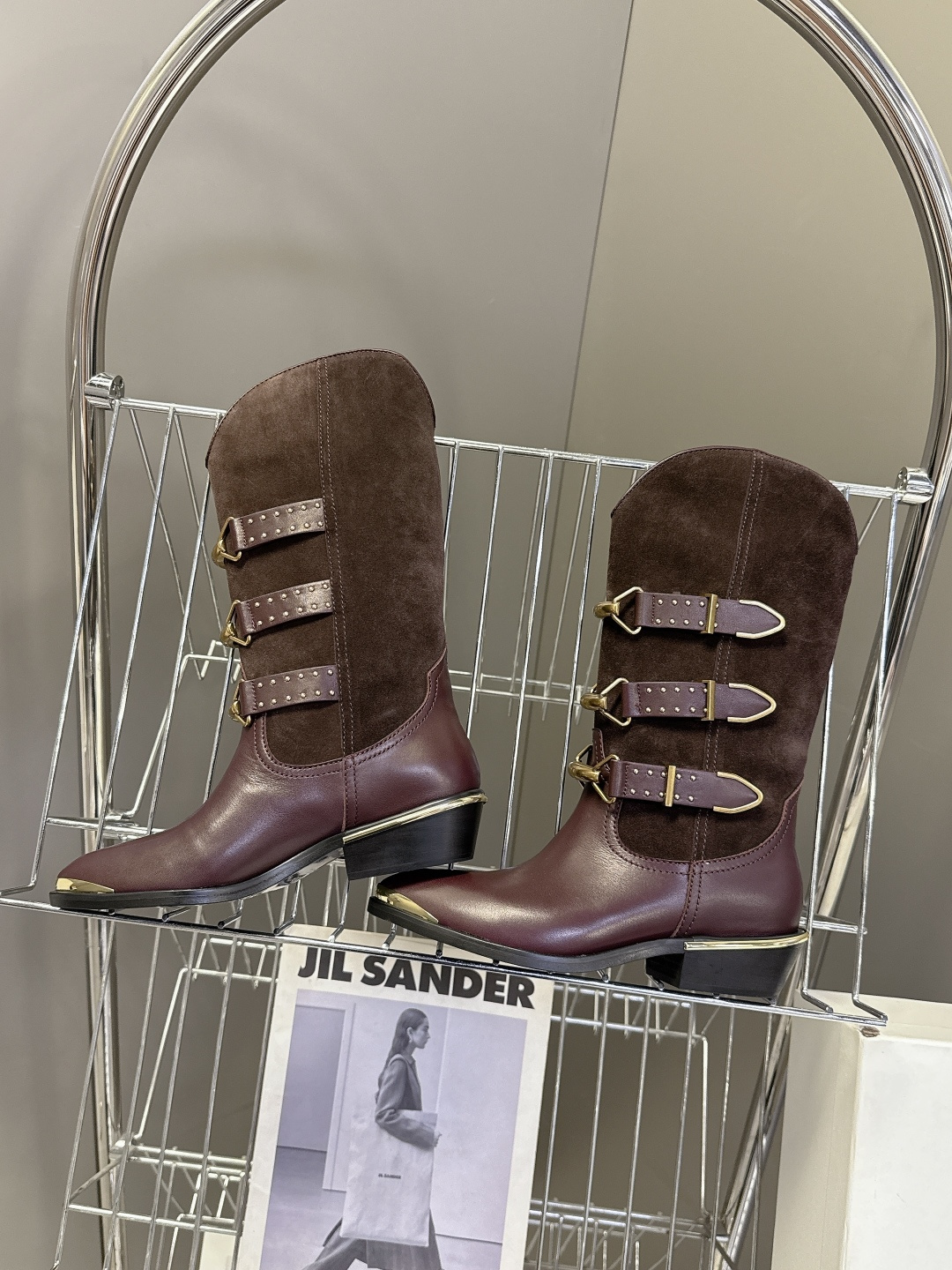 伊莎贝尔Isabel Marant秋冬走秀款西部牛仔靴 一年四季都可以穿的靴子来了，一双封神的复古靴 简