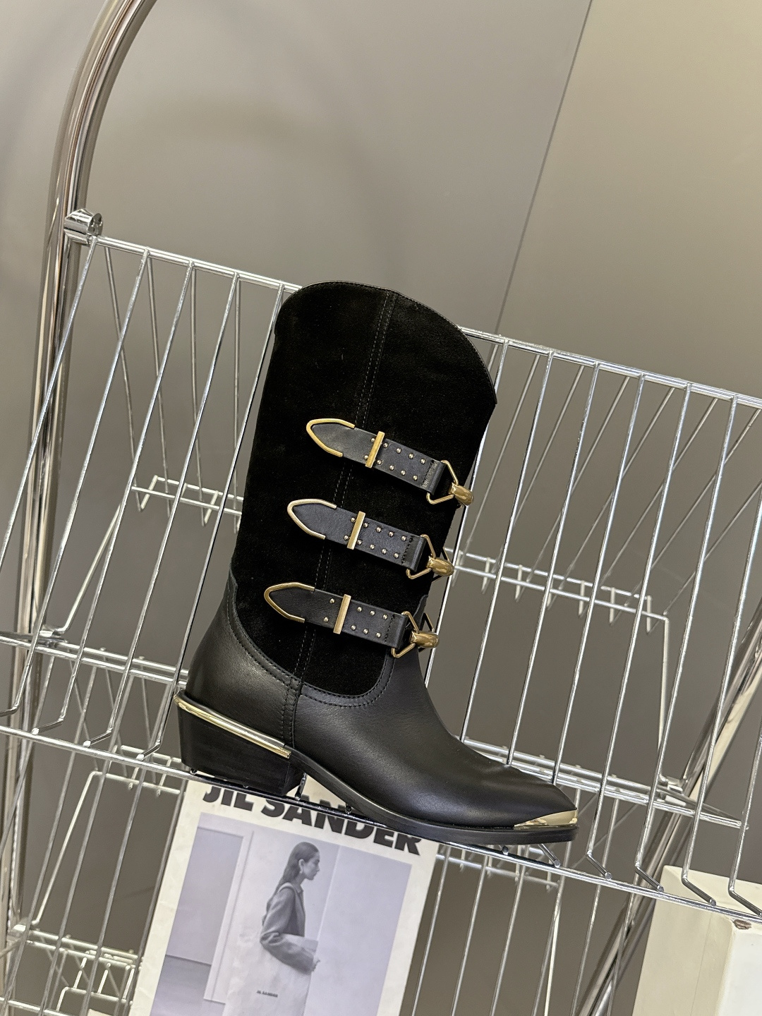 伊莎贝尔Isabel Marant秋冬走秀款西部牛仔靴 一年四季都可以穿的靴子来了，一双封神的复古靴 简