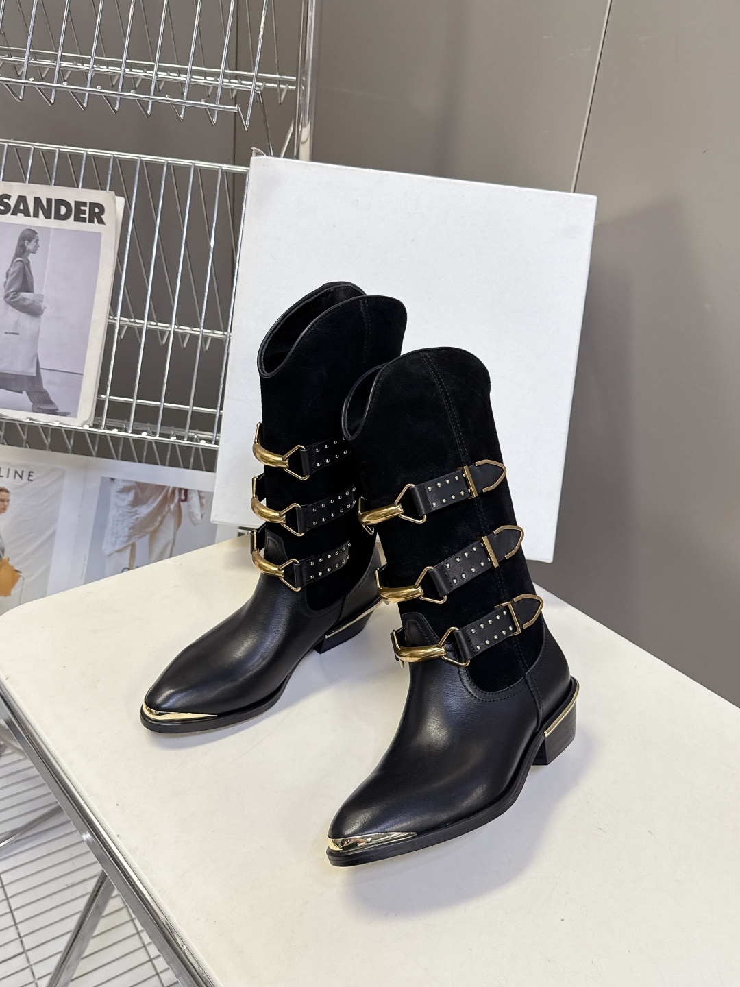 伊莎贝尔Isabel Marant秋冬走秀款西部牛仔靴 一年四季都可以穿的靴子来了，一双封神的复古靴 简