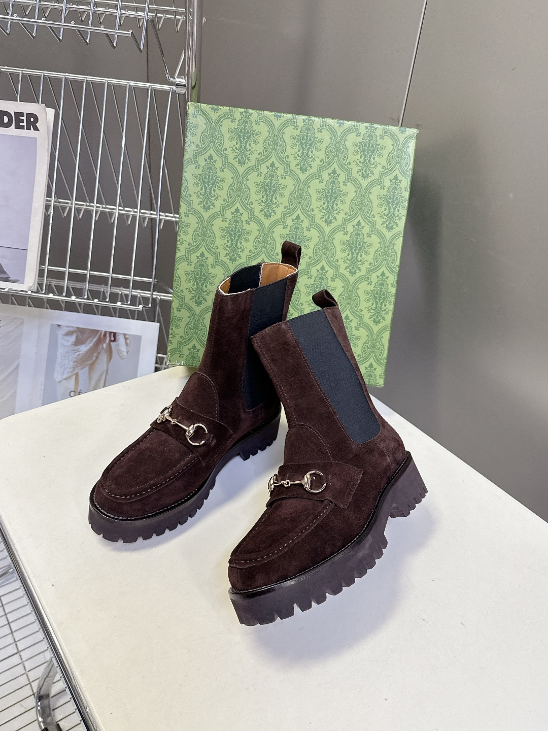 GUCCI古驰秋冬最新款一脚蹬短靴 不得不说G家这一季真的太酷了！经典的鞋型 细节处无不彰显品牌logo