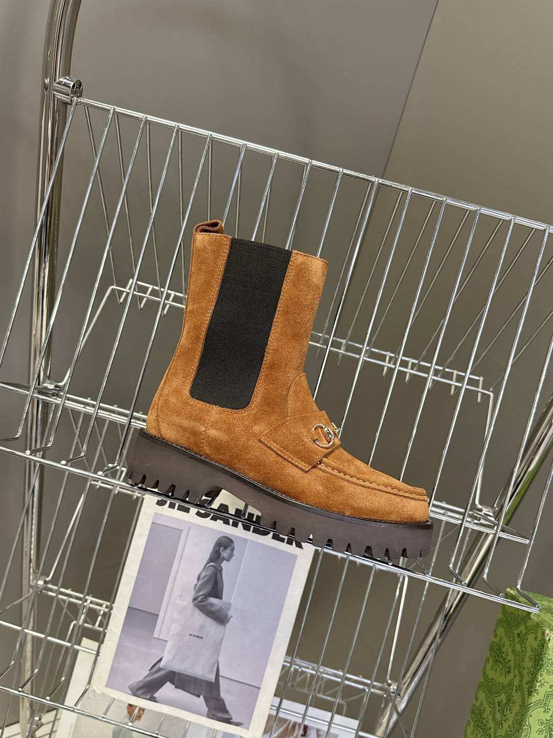 GUCCI古驰秋冬最新款一脚蹬短靴 不得不说G家这一季真的太酷了！经典的鞋型 细节处无不彰显品牌logo