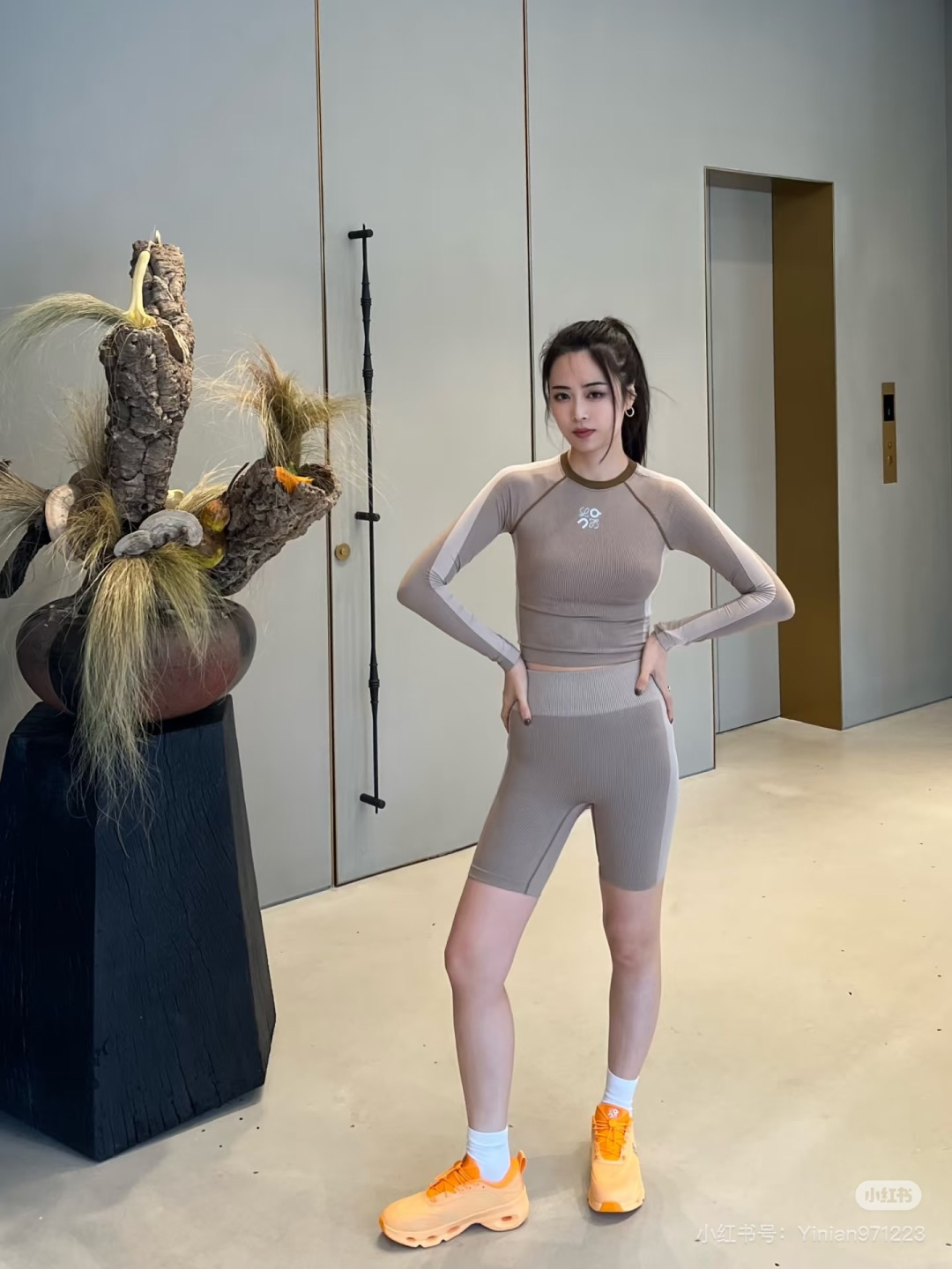 NO:557049,Super popular outdoor running shoes~,19860909超火的户外跑鞋～,,Men's shoes