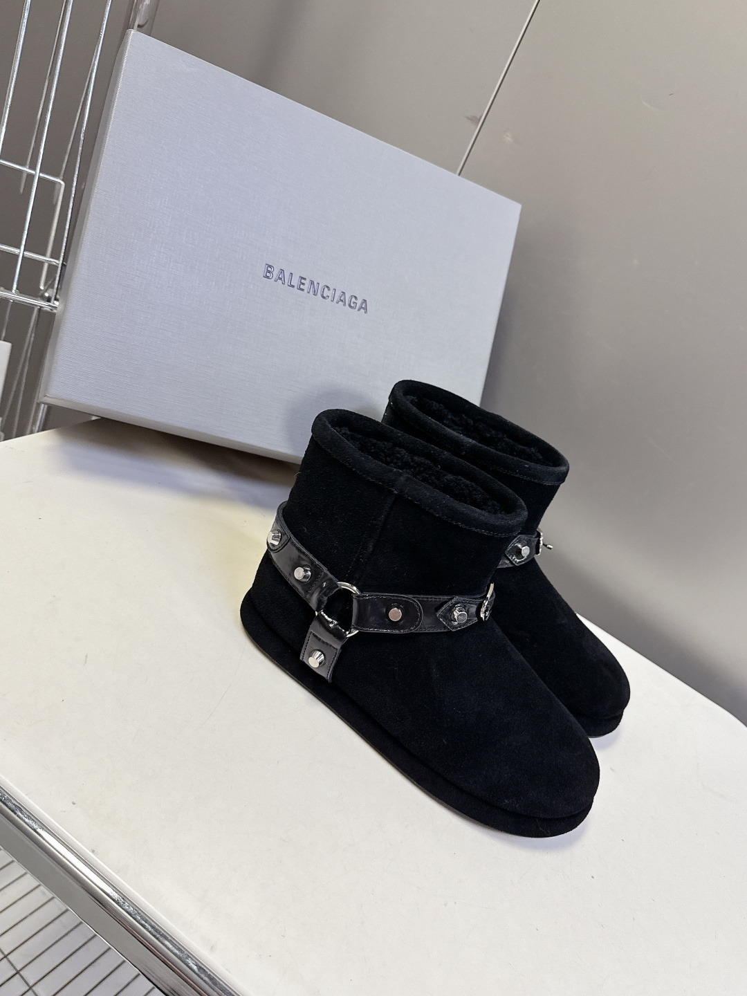 BALENCIAGA巴黎世家秋冬最新款滑雪系列 雪地靴 超多明星网红种草 细节完美复刻 设计师推出探索时