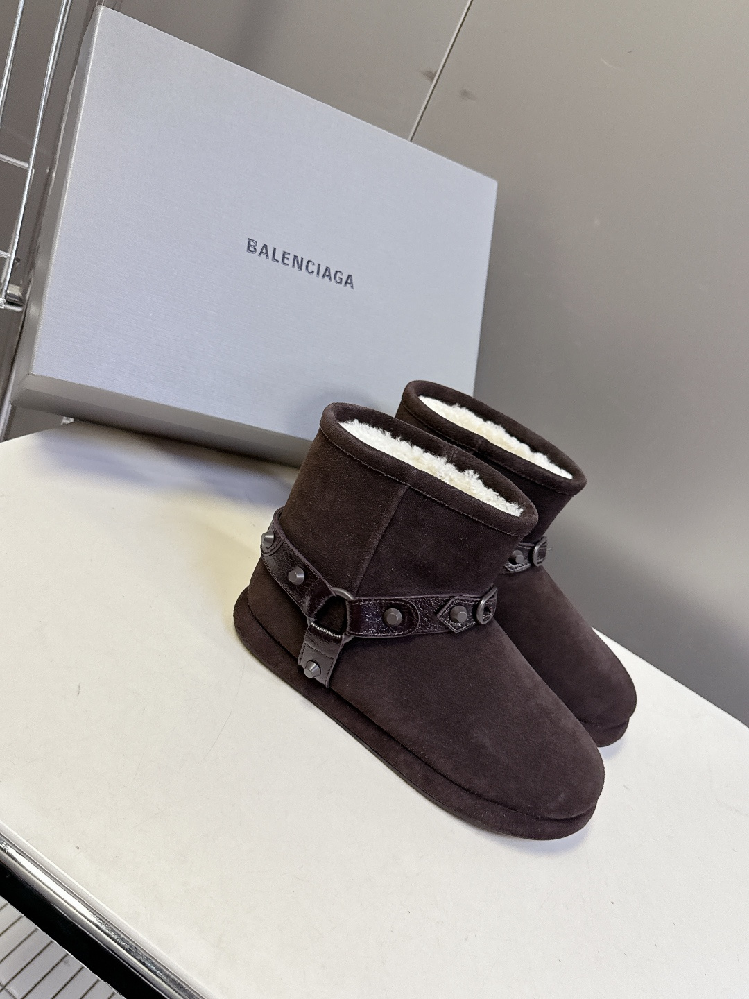 BALENCIAGA巴黎世家秋冬最新款滑雪系列 雪地靴 超多明星网红种草 细节完美复刻 设计师推出探索时