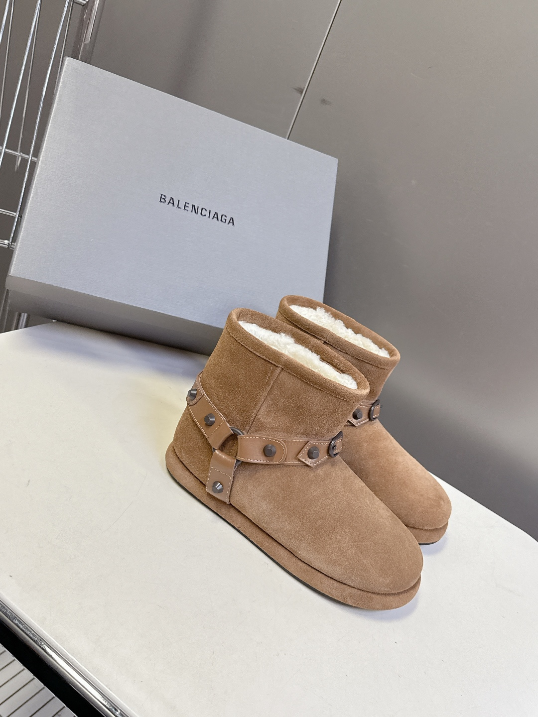 BALENCIAGA巴黎世家秋冬最新款滑雪系列 雪地靴 超多明星网红种草 细节完美复刻 设计师推出探索时