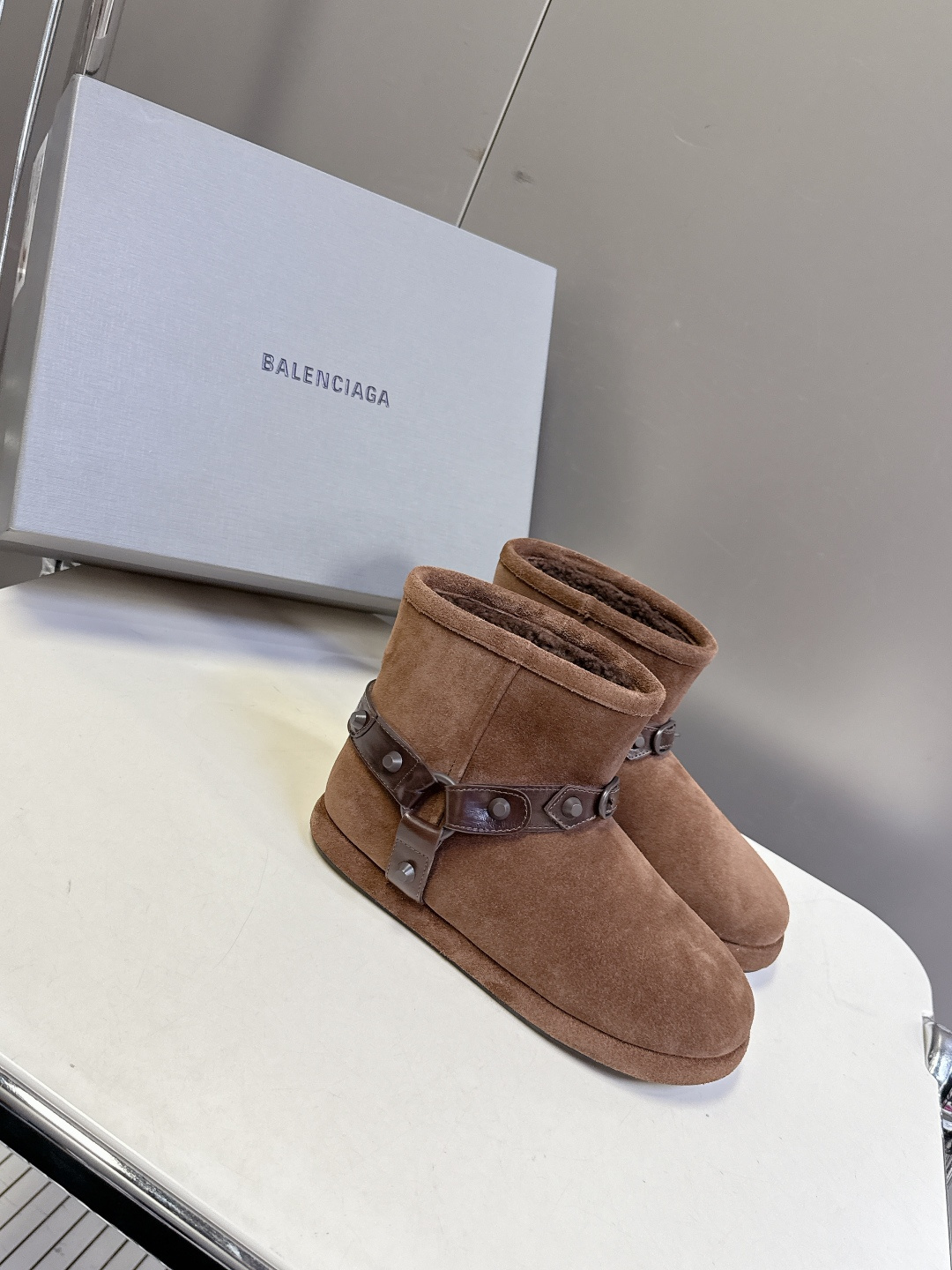 BALENCIAGA巴黎世家秋冬最新款滑雪系列 雪地靴 超多明星网红种草 细节完美复刻 设计师推出探索时