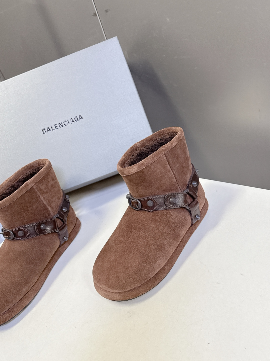 BALENCIAGA巴黎世家秋冬最新款滑雪系列 雪地靴 超多明星网红种草 细节完美复刻 设计师推出探索时