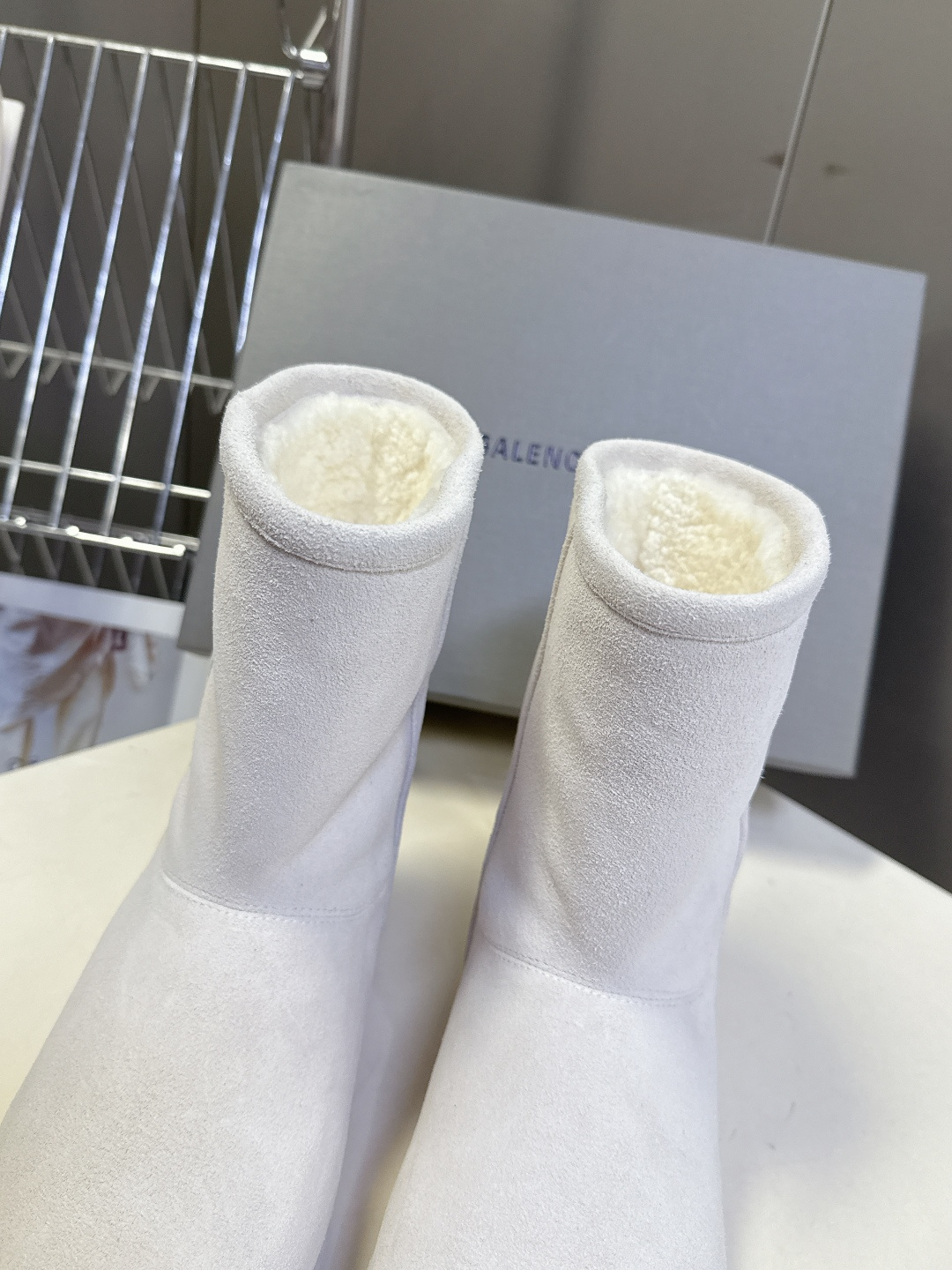 BALENCIAGA巴黎世家秋冬最新款滑雪系列 雪地靴 超多明星网红种草 细节完美复刻 设计师推出探索时