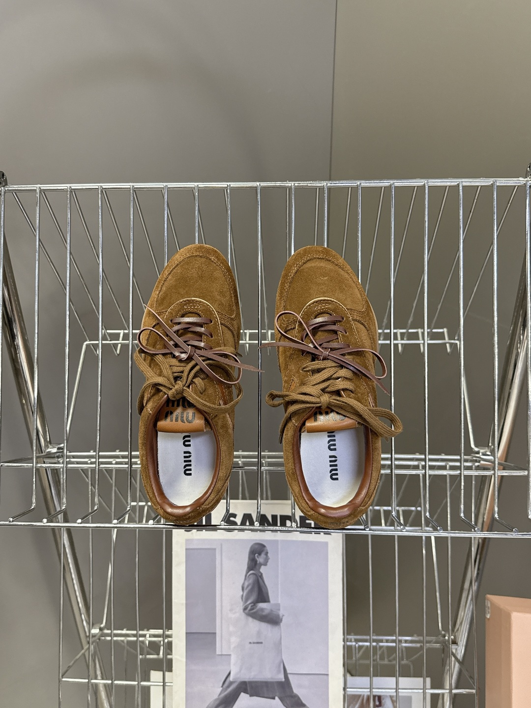 MiuMiu缪缪最新走秀款复古休闲鞋 德训鞋官方秀场出镜率最高的单品 超多明星时尚博主种草 miu系穿搭
