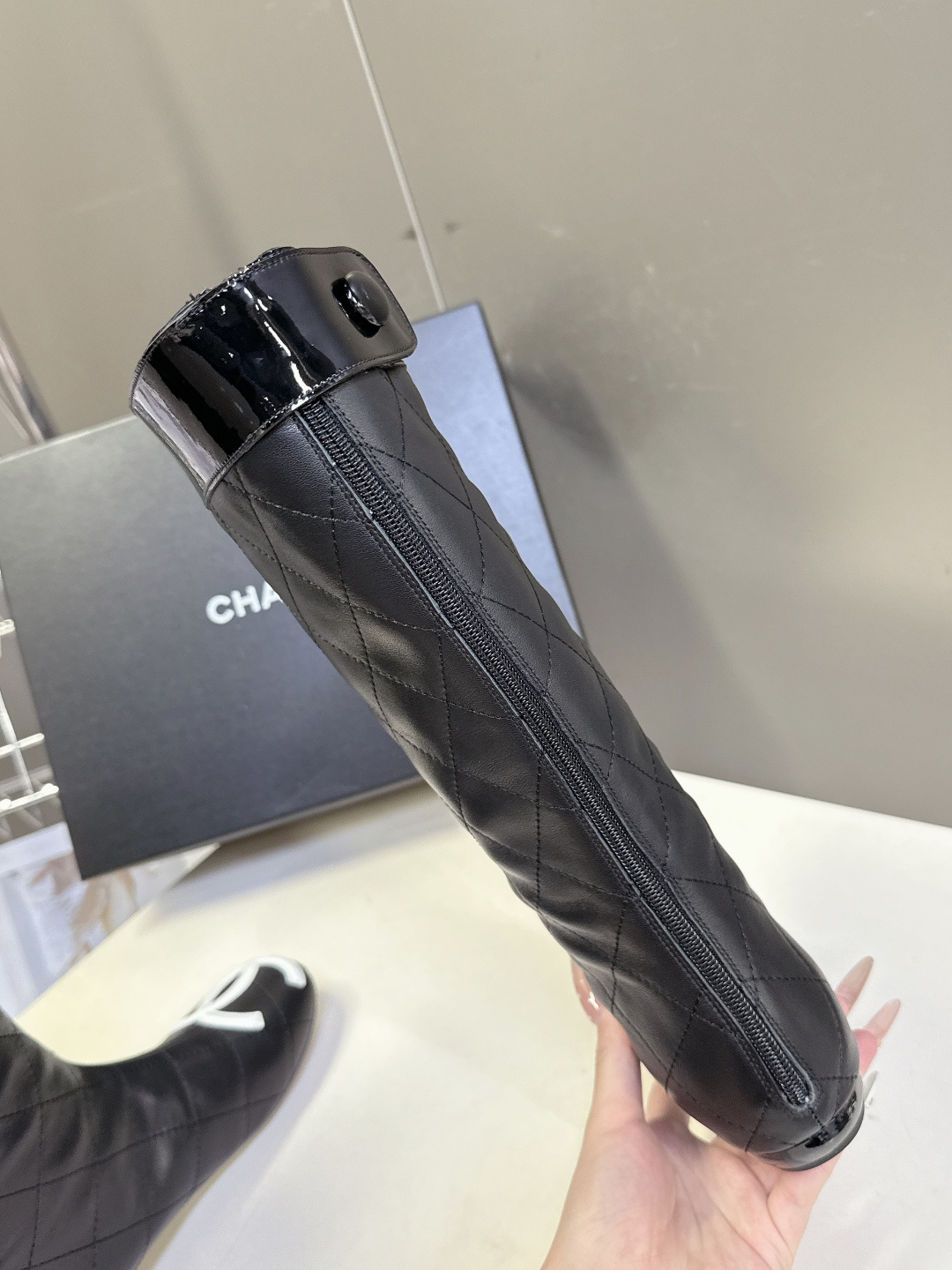 CHANEL香奈儿最新款中古康鹏芭蕾舞 长靴 超多明星名媛上脚 这款芭蕾舞长靴 第一眼看上就被种草了根据