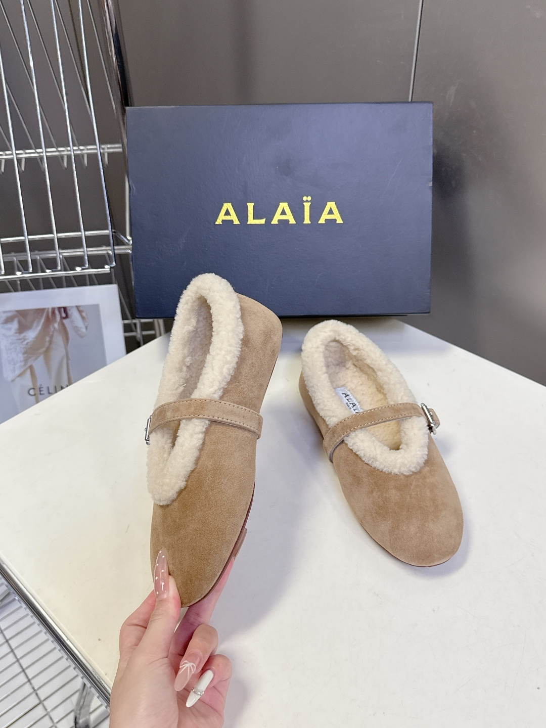 Alaia 阿莱亚秋冬走秀款平底玛丽珍毛毛鞋 章小蕙同款 甜酷仙女风 人气超高的一款毛里平底鞋，浪漫又迷