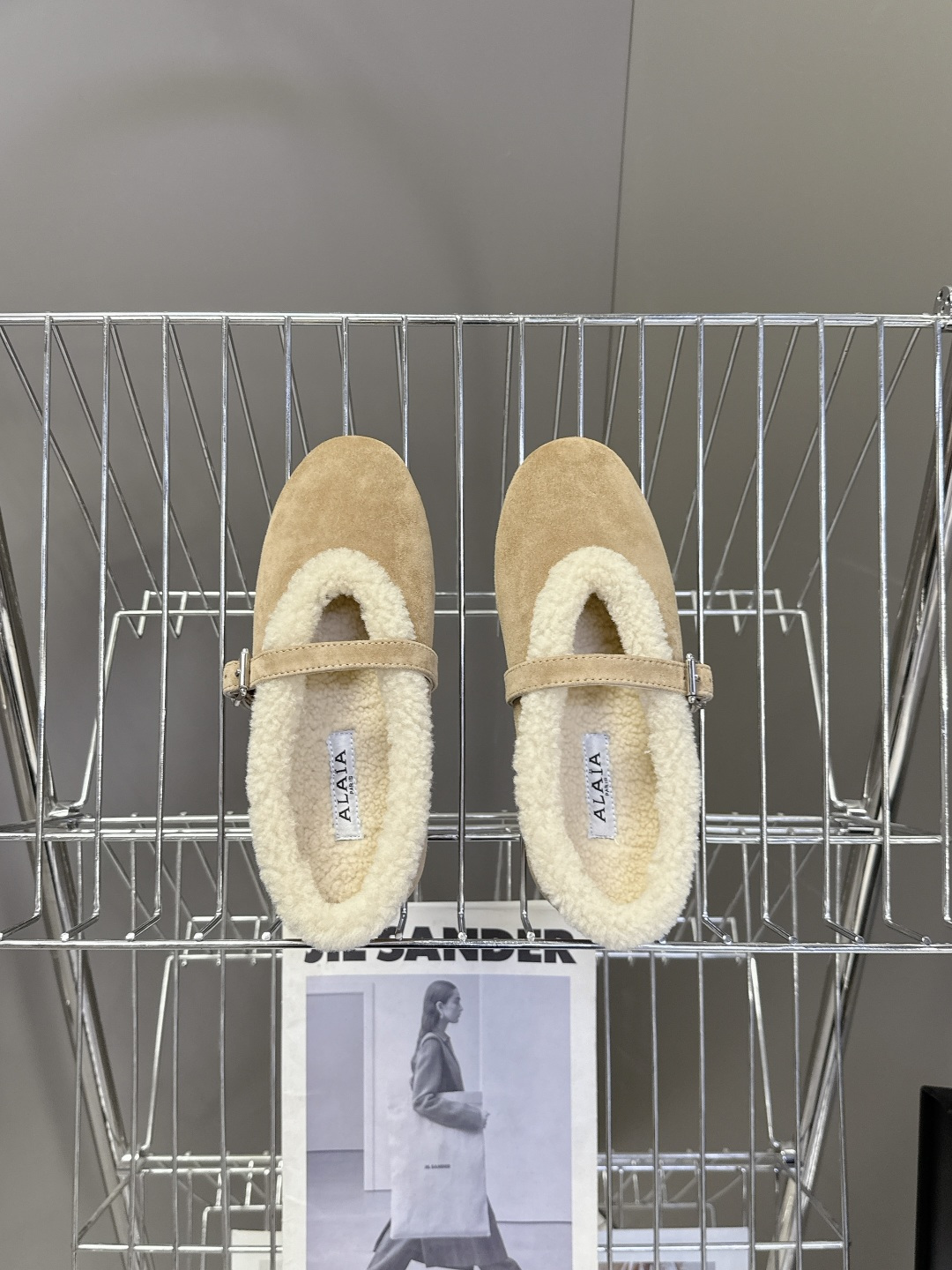 Alaia 阿莱亚秋冬走秀款平底玛丽珍毛毛鞋 章小蕙同款 甜酷仙女风 人气超高的一款毛里平底鞋，浪漫又迷