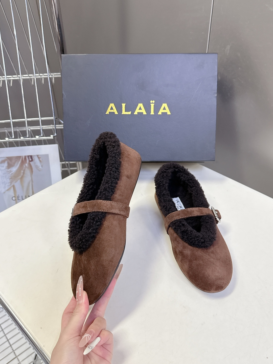 Alaia 阿莱亚秋冬走秀款平底玛丽珍毛毛鞋 章小蕙同款 甜酷仙女风 人气超高的一款毛里平底鞋，浪漫又迷