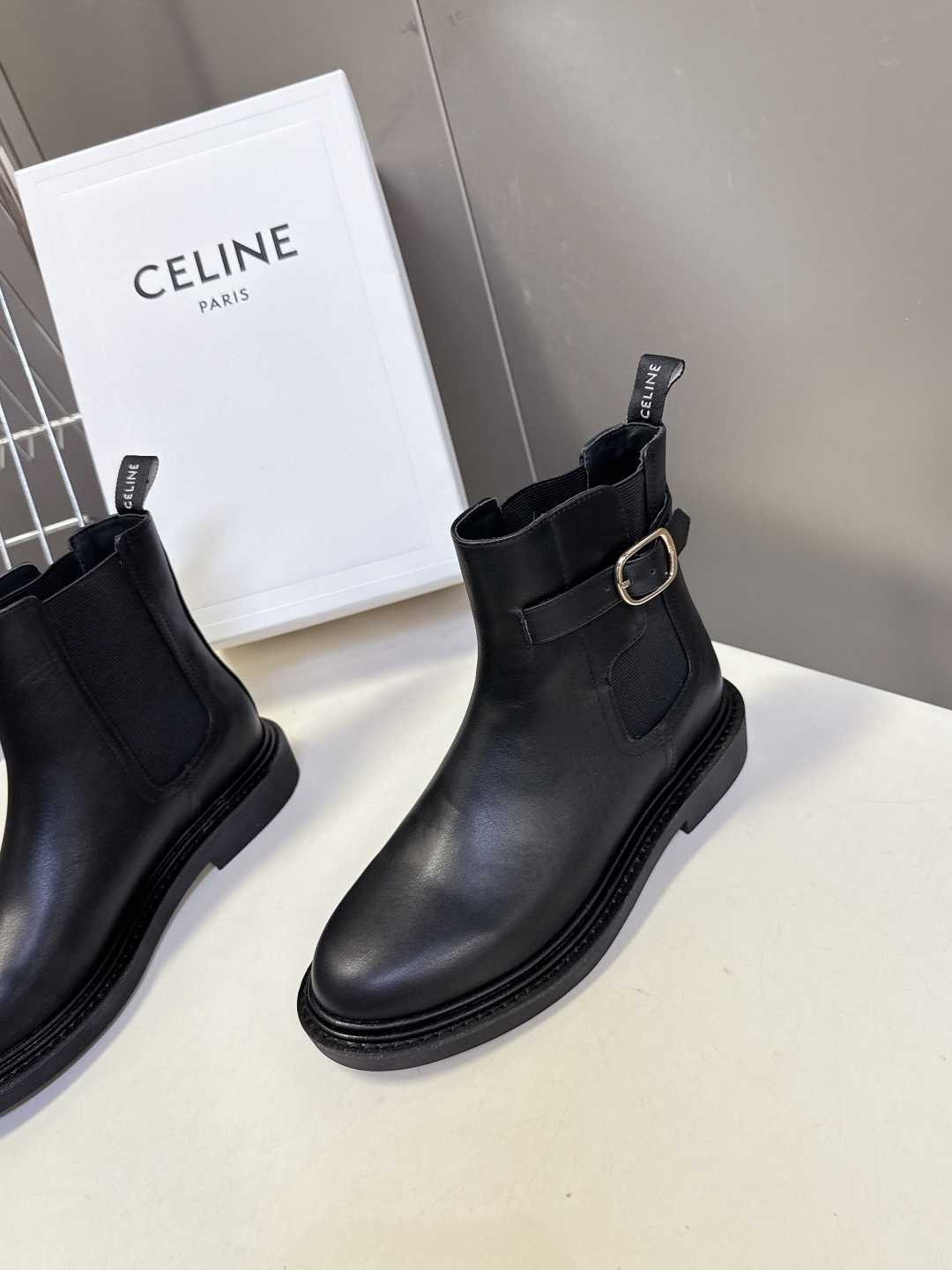 CELINE思琳秋冬专柜最新款骑士靴 超多明星网红种草 时尚博主同款 早秋力推单品！复古欧美风格 炸街必