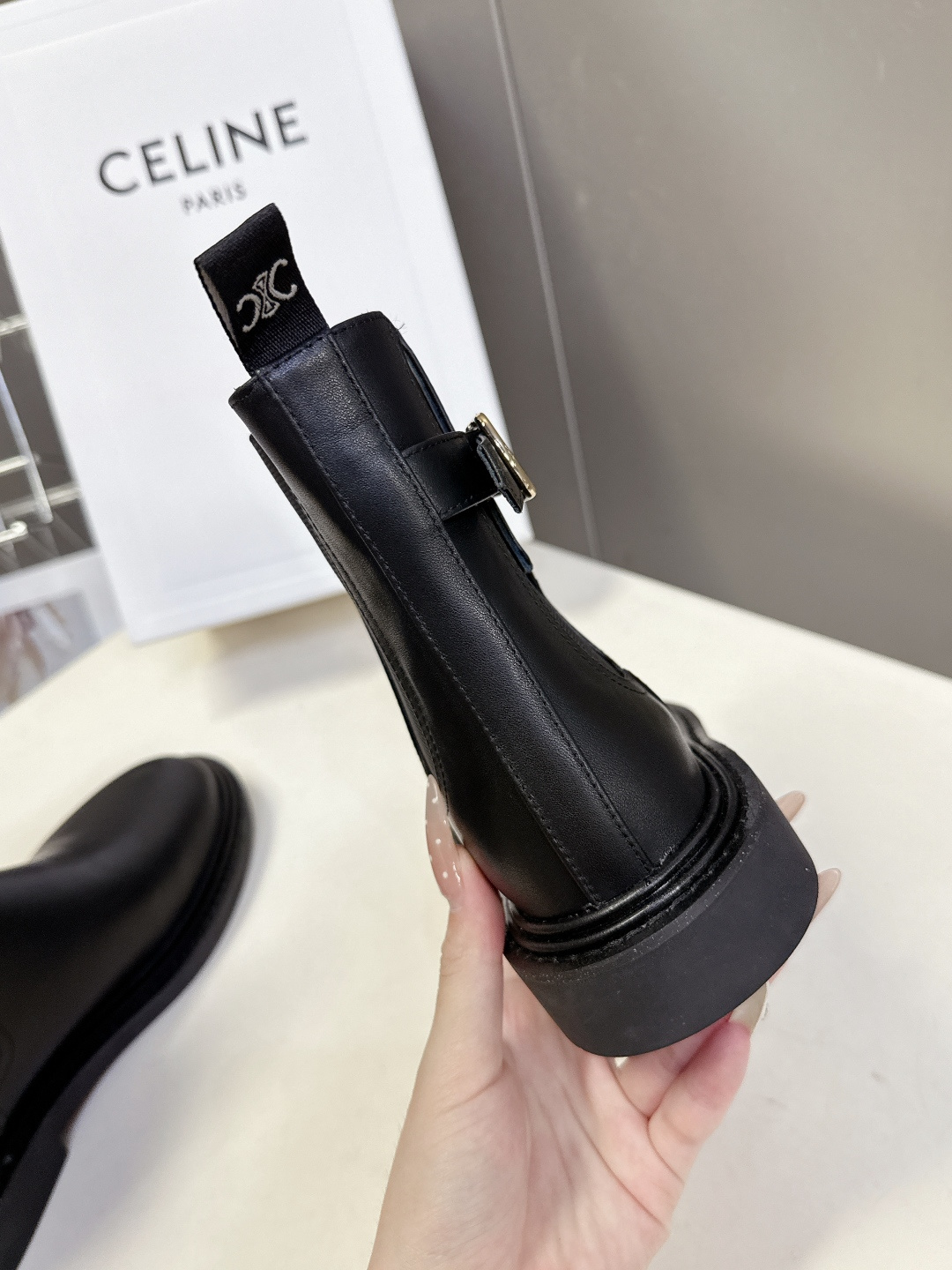 CELINE思琳秋冬专柜最新款骑士靴 超多明星网红种草 时尚博主同款 早秋力推单品！复古欧美风格 炸街必