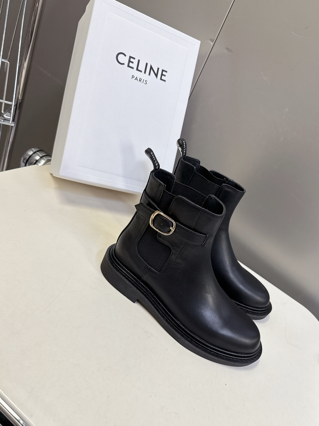 CELINE思琳秋冬专柜最新款骑士靴 超多明星网红种草 时尚博主同款 早秋力推单品！复古欧美风格 炸街必