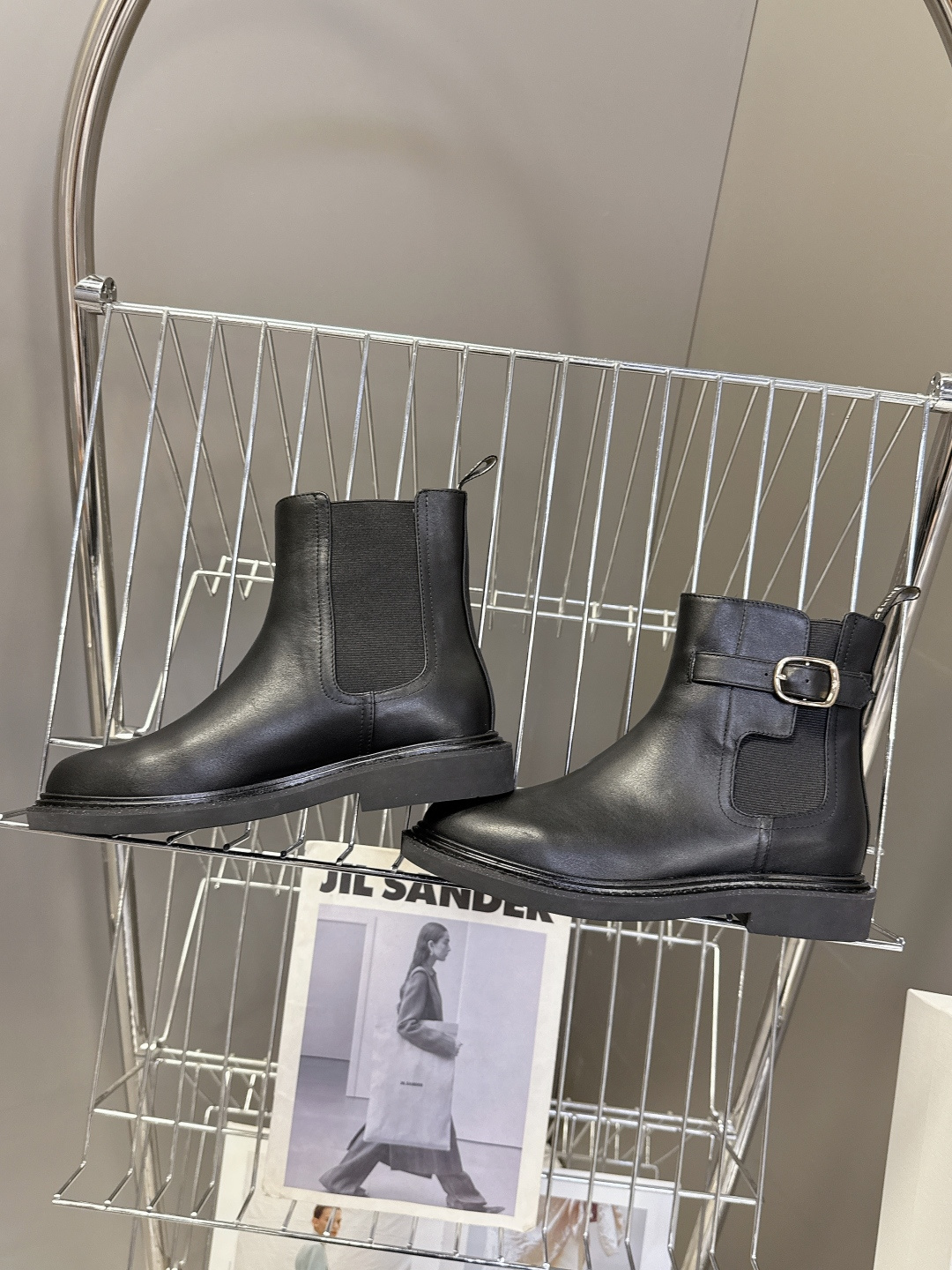 CELINE思琳秋冬专柜最新款骑士靴 超多明星网红种草 时尚博主同款 早秋力推单品！复古欧美风格 炸街必