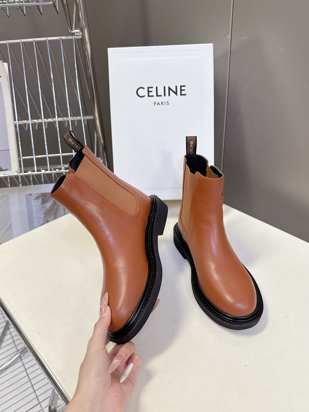 CELINE思琳秋冬专柜最新款骑士靴 超多明星网红种草 时尚博主同款 早秋力推单品！复古欧美风格 炸街必