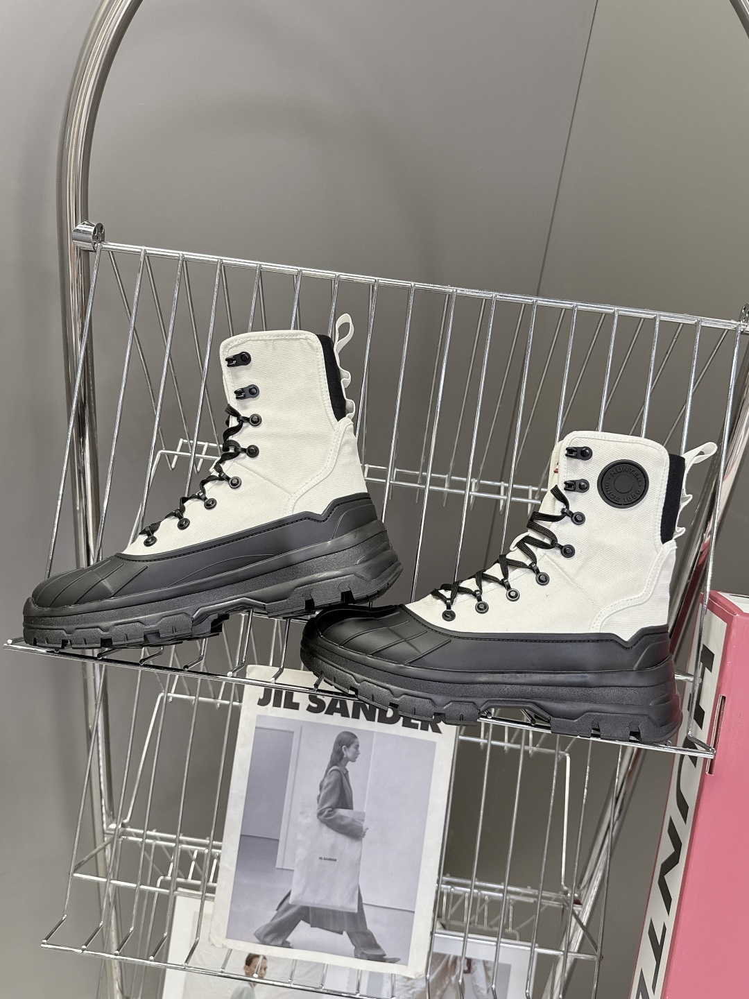 HUNTER秋冬专柜最新款马丁靴 超多明星网红种草 时尚博主同款 秋冬力推单品！超火的雨靴品牌 终于出常