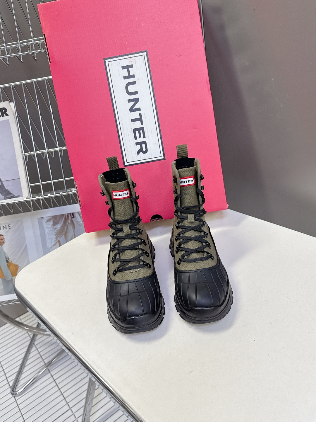 HUNTER秋冬专柜最新款马丁靴 超多明星网红种草 时尚博主同款 秋冬力推单品！超火的雨靴品牌 终于出常