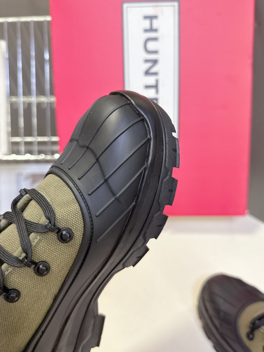 HUNTER秋冬专柜最新款马丁靴 超多明星网红种草 时尚博主同款 秋冬力推单品！超火的雨靴品牌 终于出常