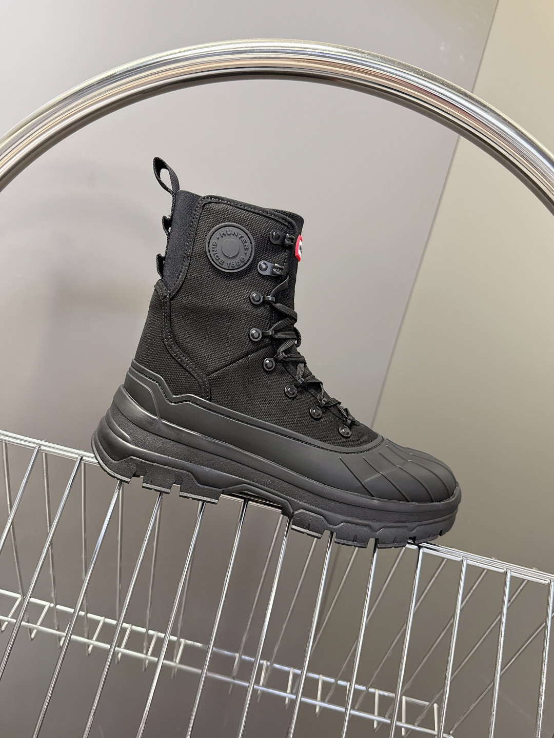 HUNTER秋冬专柜最新款马丁靴 超多明星网红种草 时尚博主同款 秋冬力推单品！超火的雨靴品牌 终于出常