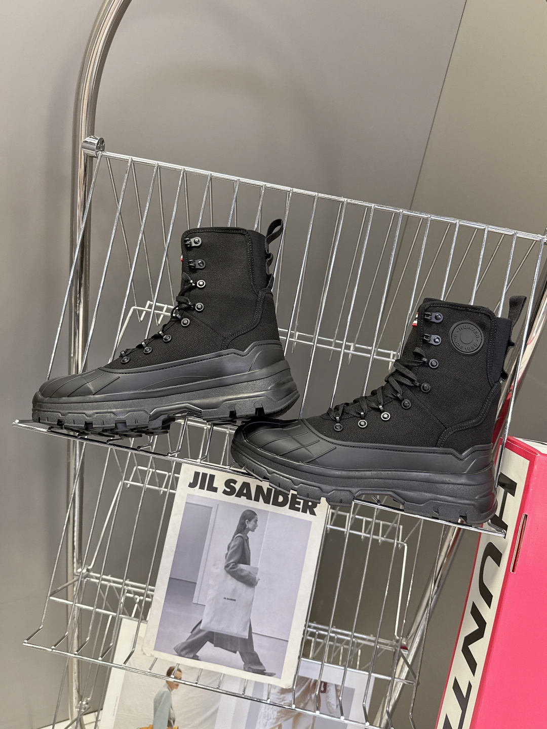 HUNTER秋冬专柜最新款马丁靴 超多明星网红种草 时尚博主同款 秋冬力推单品！超火的雨靴品牌 终于出常