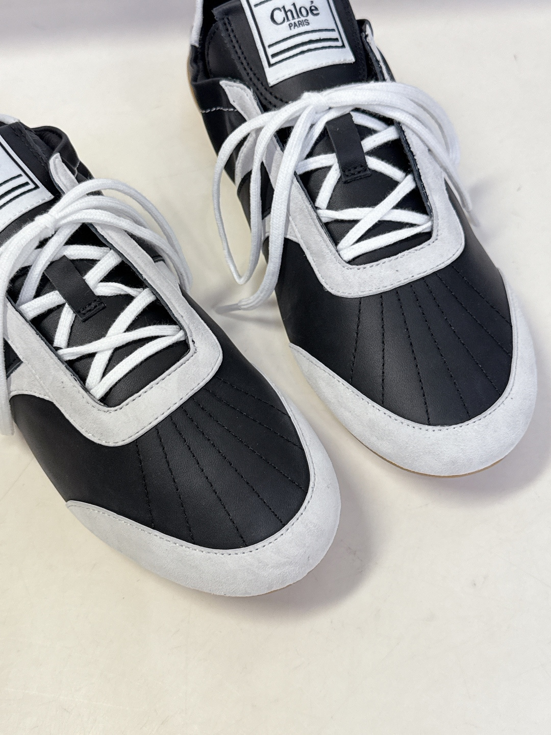 Chloe蔻依春夏最新款德训鞋休闲鞋薄底鞋超多明星网红种草 春夏不可缺少的搭配单品 超火的薄底设计 品牌