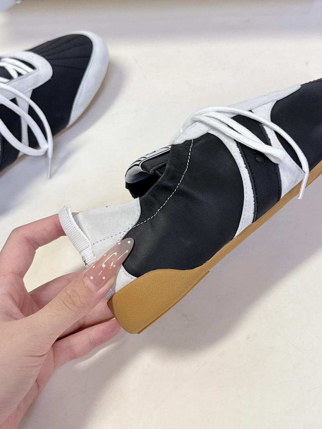 Chloe蔻依春夏最新款德训鞋休闲鞋薄底鞋超多明星网红种草 春夏不可缺少的搭配单品 超火的薄底设计 品牌