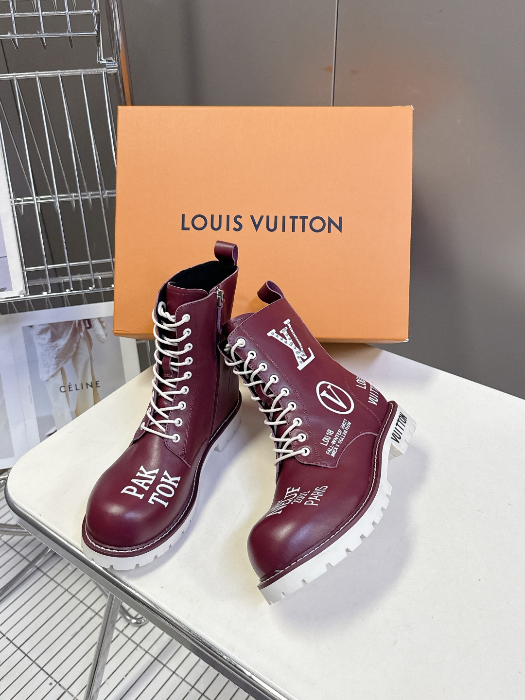 路易威登LOUIS VUITTON秋冬最新情侣款马丁靴 超多明星时尚博主种草 原版一比一复刻打造 版型超