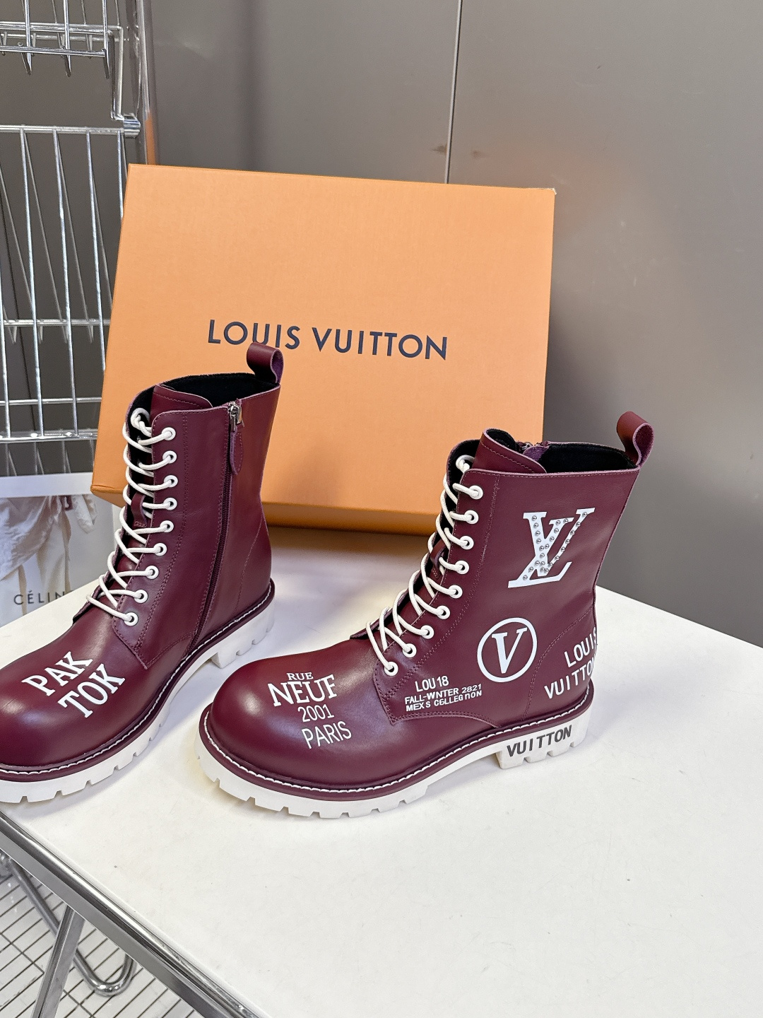 路易威登LOUIS VUITTON秋冬最新情侣款马丁靴 超多明星时尚博主种草 原版一比一复刻打造 版型超