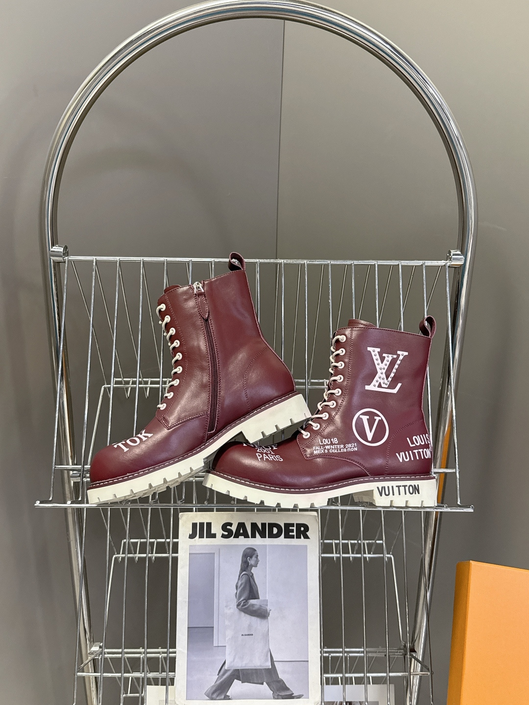 路易威登LOUIS VUITTON秋冬最新情侣款马丁靴 超多明星时尚博主种草 原版一比一复刻打造 版型超