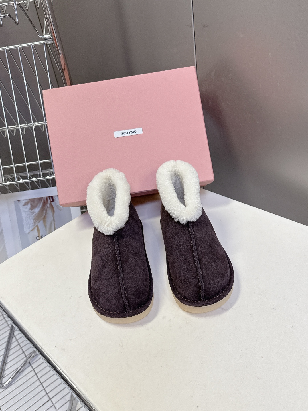MiuMiu 缪缪秋冬最新走秀款 雪地靴毛毛鞋 原版购入开发 细节对原版 超多明星网红种草 小红书博主都