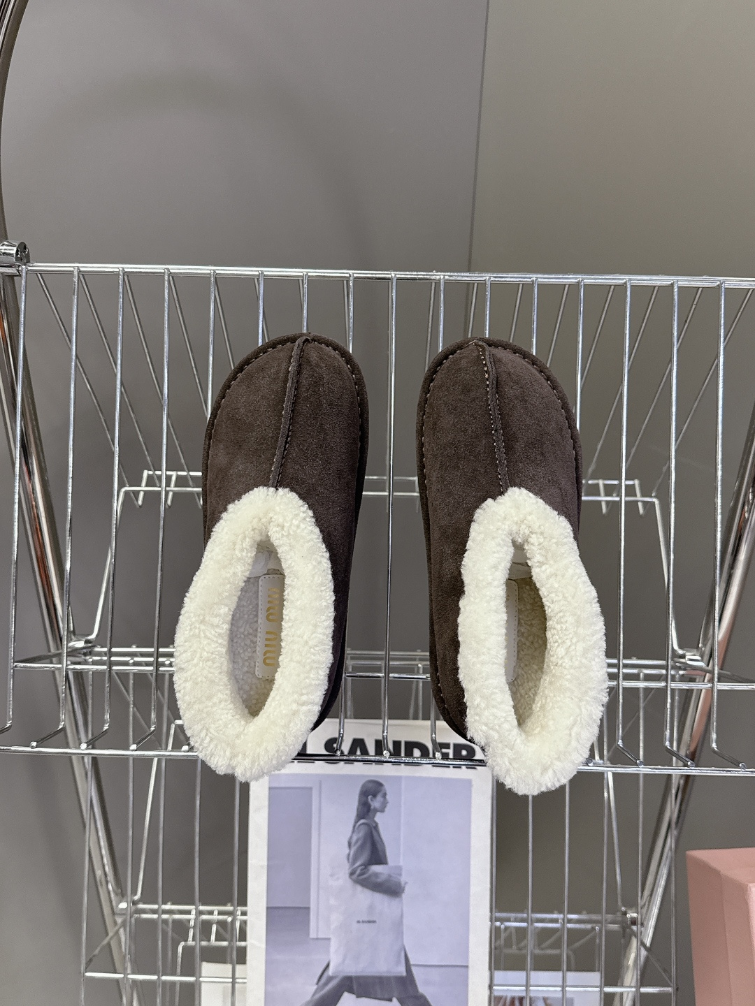 MiuMiu 缪缪秋冬最新走秀款 雪地靴毛毛鞋 原版购入开发 细节对原版 超多明星网红种草 小红书博主都