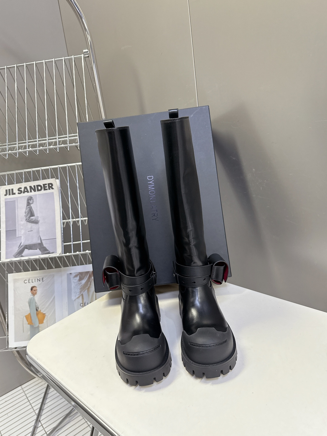 DYMALNOTPY 秋冬最新款厚底口袋靴超多明星网红种草DYMALNOTPY这个品牌一直热度不减 松糕