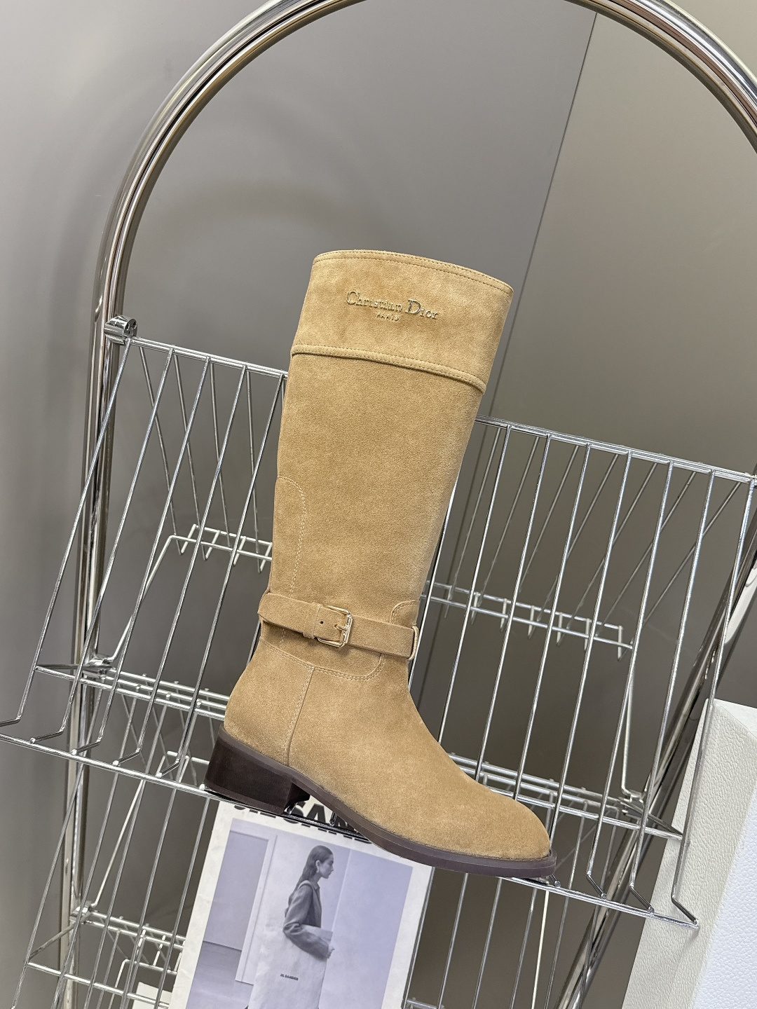 Dior迪奥秋冬最新走秀款一脚蹬长靴 超多明星网红种草、简约的设计 极具辨识度的logo点缀 品牌价值感