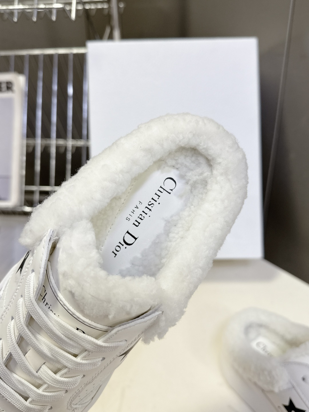 Dior迪奥秋冬最新款毛里 松糕鞋 厚底休闲鞋超多明星网红种草 这款Dior Star运动鞋延续经久不衰